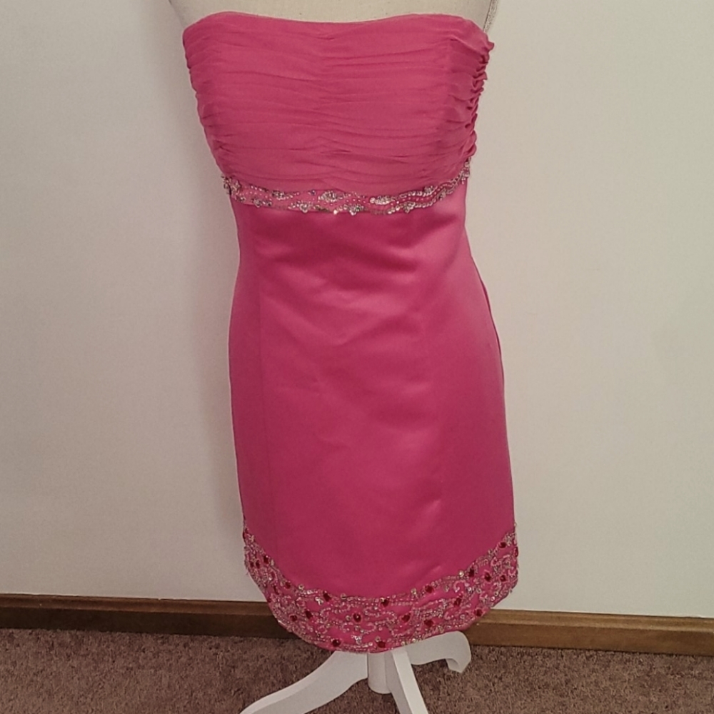 Mori Lee hot pink formal short dress NWTsize 13/14